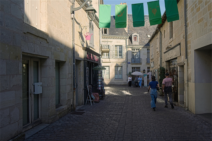 AZAY LE RIDAU od