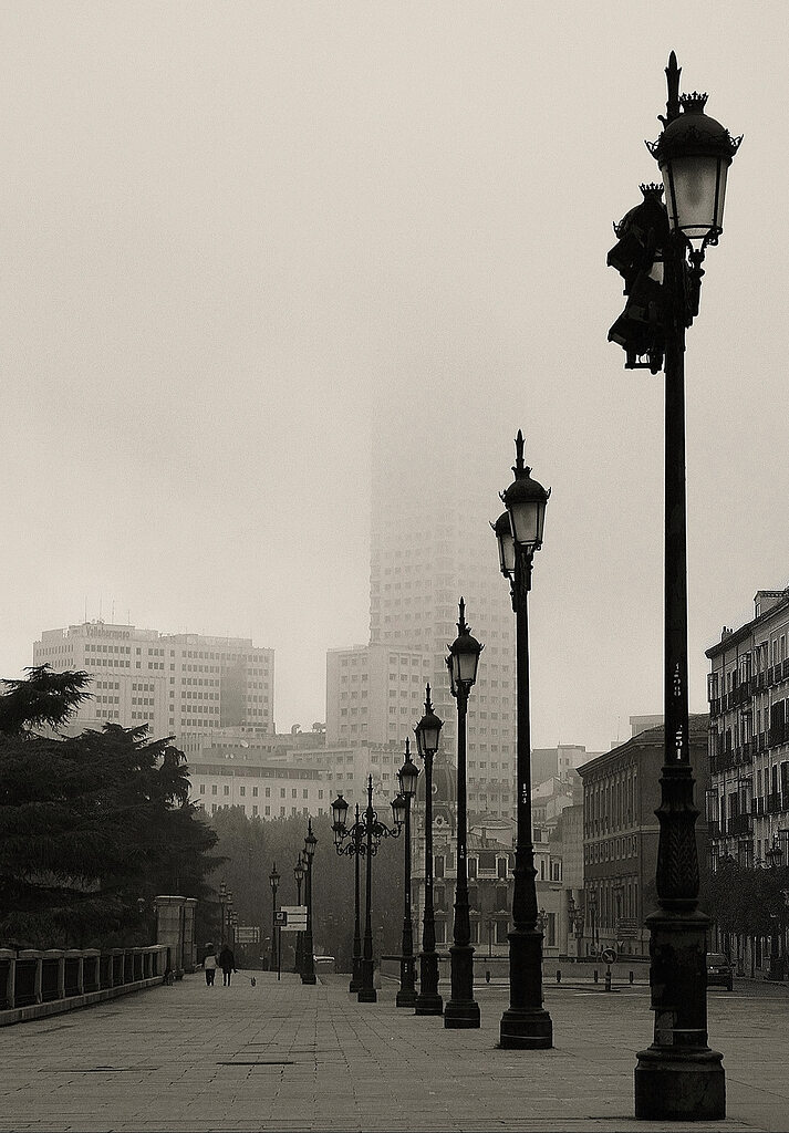 Niebla en la Calle Bailén