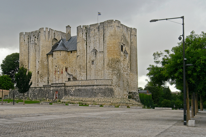 NIORT od