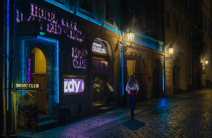 Praha nocturna