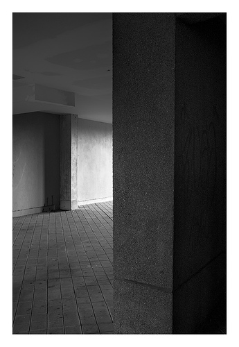 S0025480_05