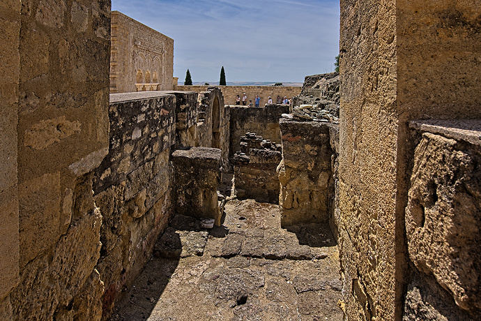 MEDINA AL ZAHRA 8