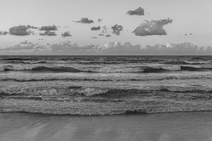 El Cuyo 3 LG QRoo 10_25