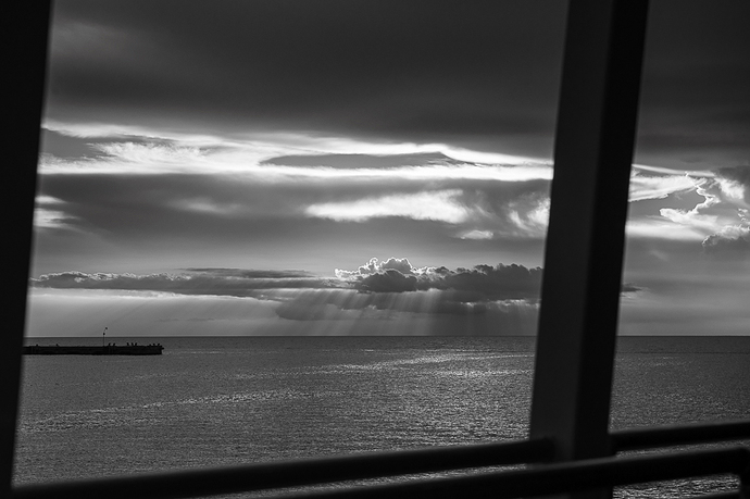 Tempestad 1 LG QRoo 09_24 BN