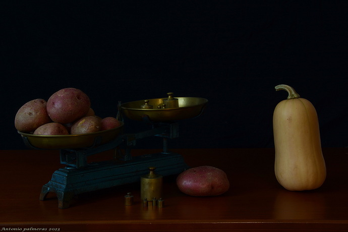pesando papas y calabazas