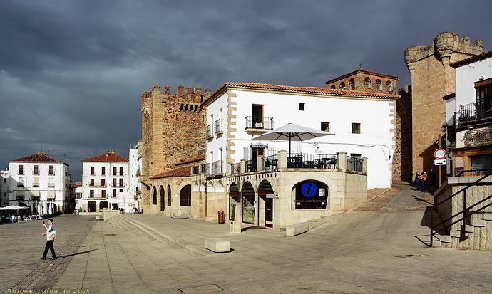 Torre de Bujaco 3 . 2