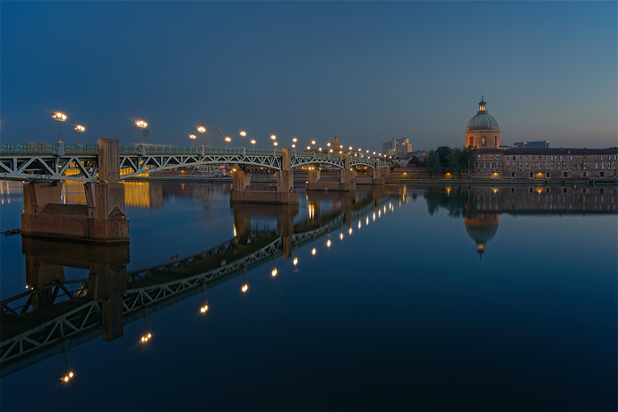 TOULOUSE od