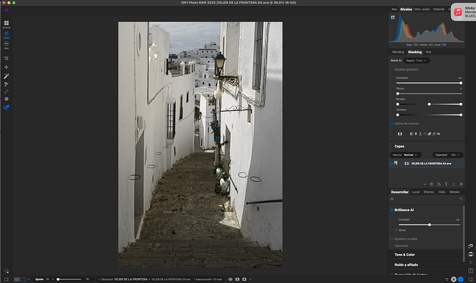 Captura de pantalla 2025-10-08 a las 22.20.48