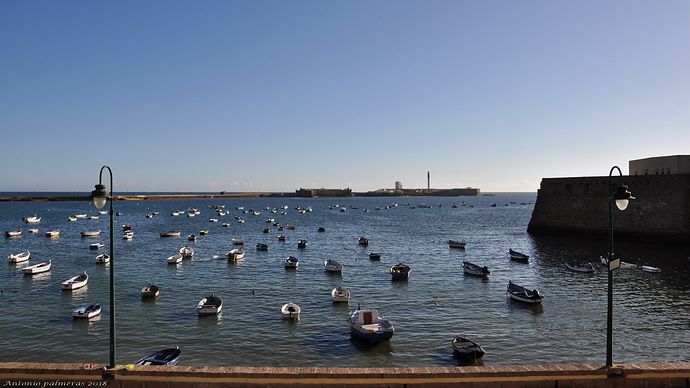 Las barcas de la caleta